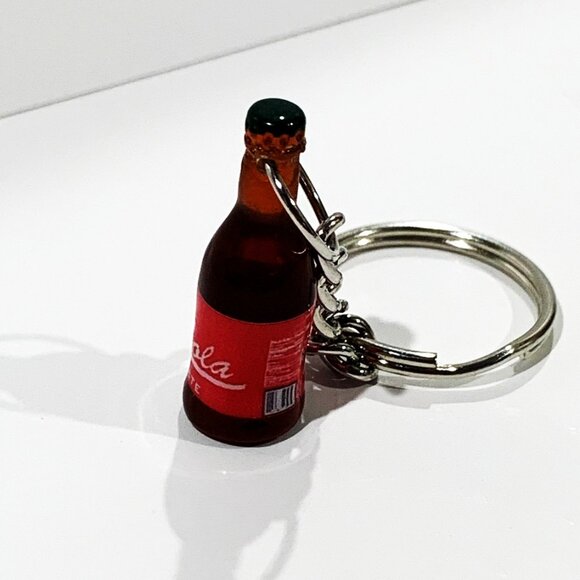 Fallout 4 Nuka Cola Bottle Keychain - 3.5inch Gaming Keychain - Picture 6 of 12
